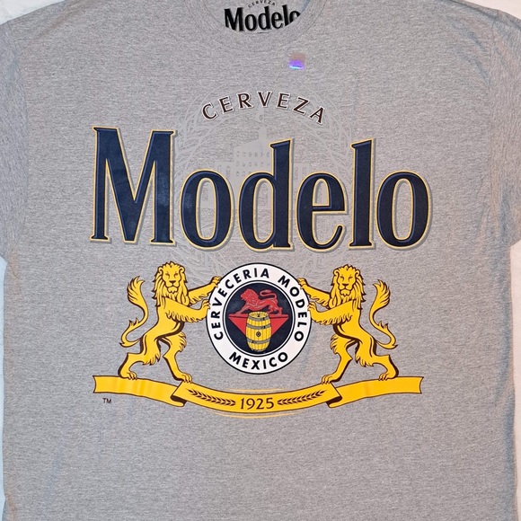 XXL Official Modelo Cerveza T-shirt - Picture 2 of 6